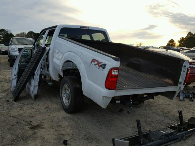 1FT7W2B6XGEA09358 - 2016 FORD F250 SUPER WHITE photo 3