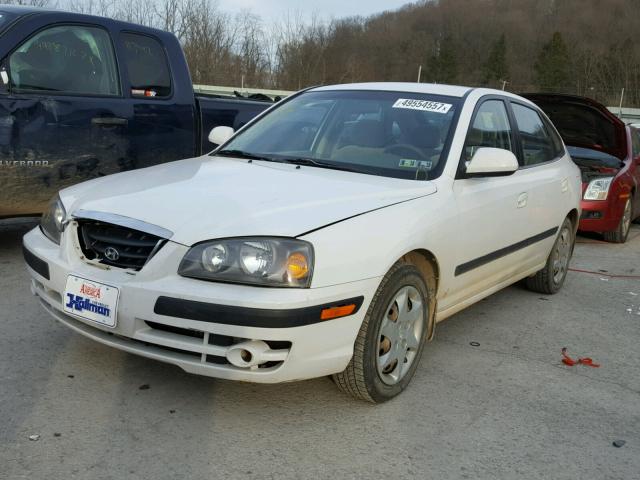 KMHDN56D86U179427 - 2006 HYUNDAI ELANTRA GL WHITE photo 2