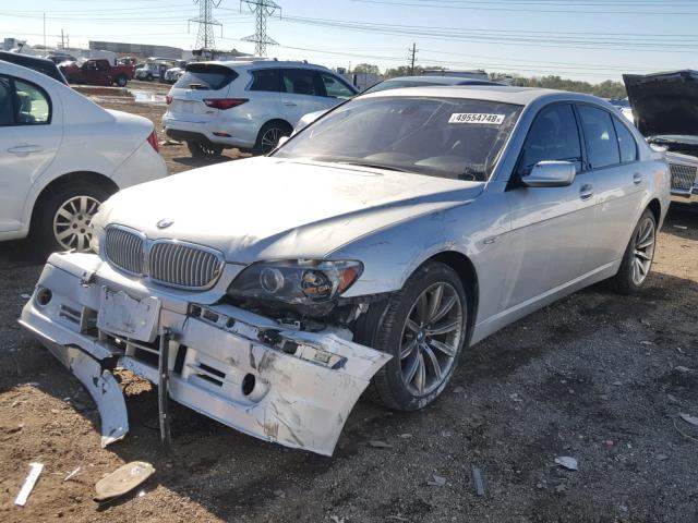 WBAHL83567DT08208 - 2007 BMW 750I SILVER photo 2