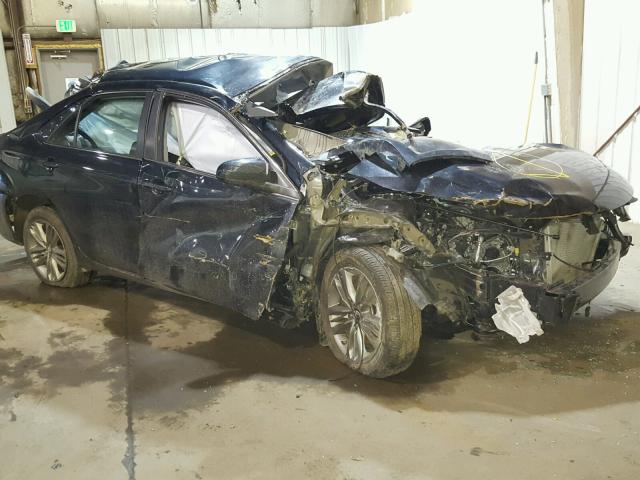 4T1BF1FK5HU795830 - 2017 TOYOTA CAMRY LE GRAY photo 1