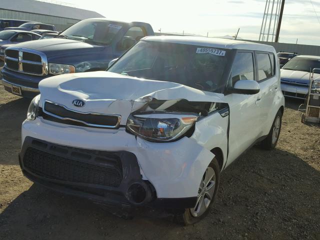 KNDJN2A22G7834614 - 2016 KIA SOUL WHITE photo 2