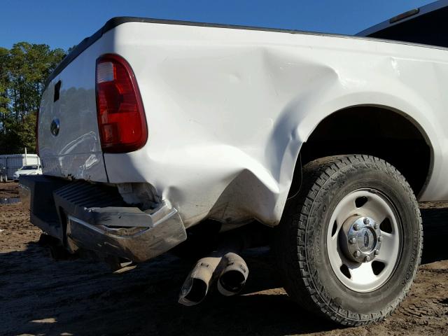 1FTWW30R08EB75419 - 2008 FORD F350 SRW S WHITE photo 9