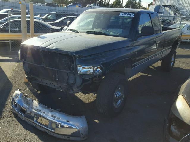 1B7KF2363YJ162052 - 2000 DODGE RAM 2500 GREEN photo 2