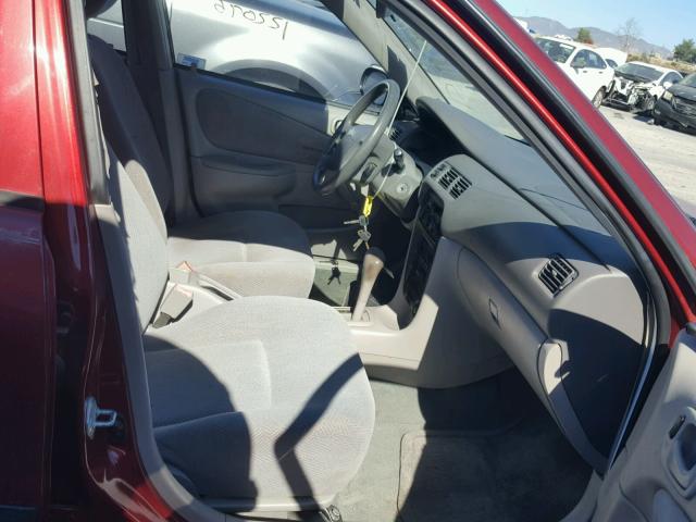 1Y1SK5284YZ412380 - 2000 CHEVROLET GEO PRIZM 勃艮第红 照片 5