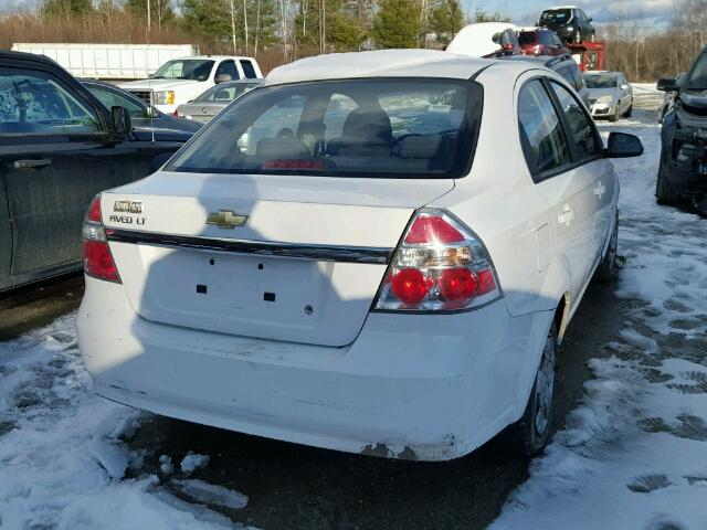 KL1TD56E39B318902 - 2009 CHEVROLET AVEO LS WHITE photo 4
