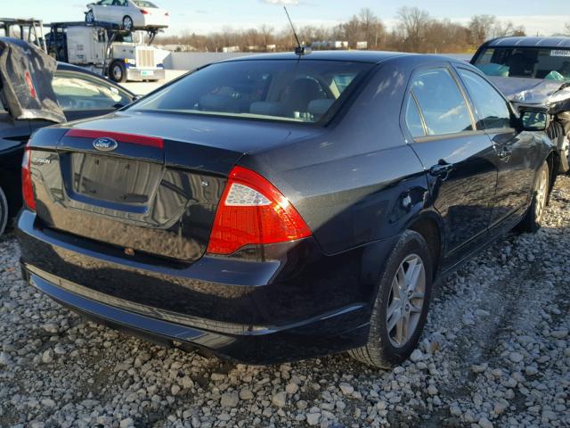 3FAHP0GA7AR317309 - 2010 FORD FUSION S BLACK photo 4