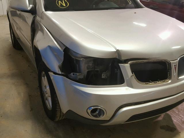 2CKDL63F476097550 - 2007 PONTIAC TORRENT SILVER photo 9