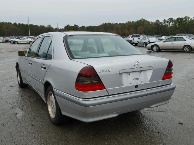 WDBHA23G4WA649595 - 1998 MERCEDES-BENZ C 230 SILVER photo 3