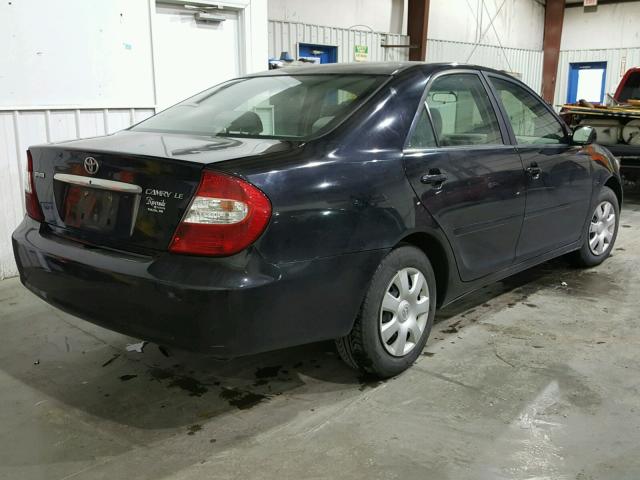 JTDBE32K230239869 - 2003 TOYOTA CAMRY LE შავი ფოტო 4