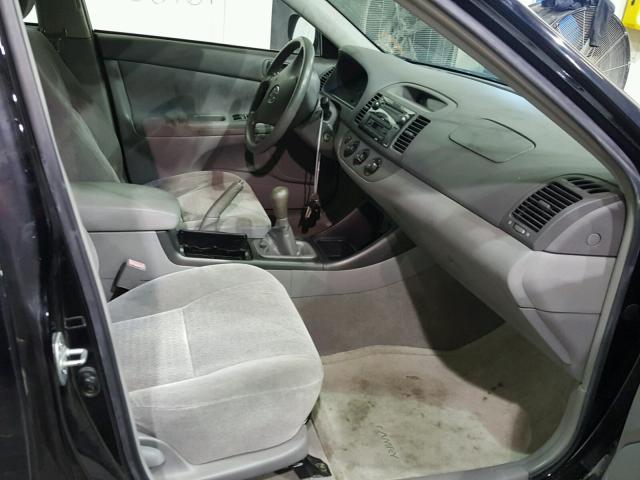 JTDBE32K230239869 - 2003 TOYOTA CAMRY LE შავი ფოტო 5