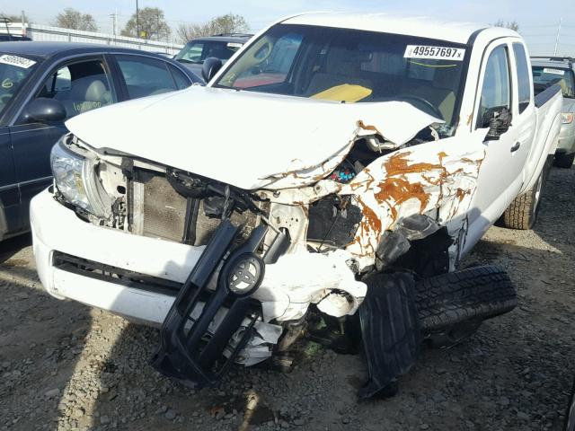 5TEUU42N77Z407863 - 2007 TOYOTA TACOMA ACC WHITE photo 2