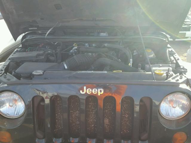 1J4FA54128L618190 - 2008 JEEP WRANGLER S Սև լուսանկար 7
