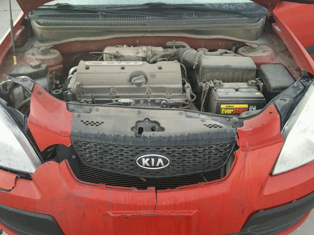 KNADE223196472916 - 2009 KIA RIO BASE RED photo 7