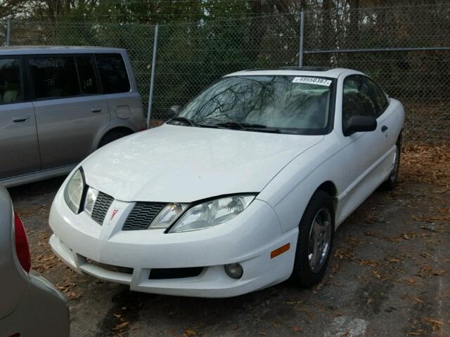 1G2JB12F147289977 - 2004 PONTIAC SUNFIRE WHITE photo 2