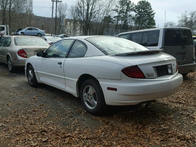 1G2JB12F147289977 - 2004 PONTIAC SUNFIRE WHITE photo 3