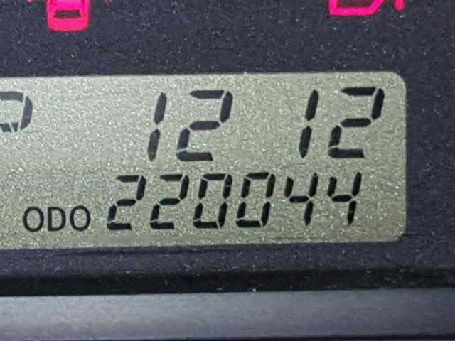 JTKKT624650099054 - 2005 TOYOTA SCION XA RED photo 8