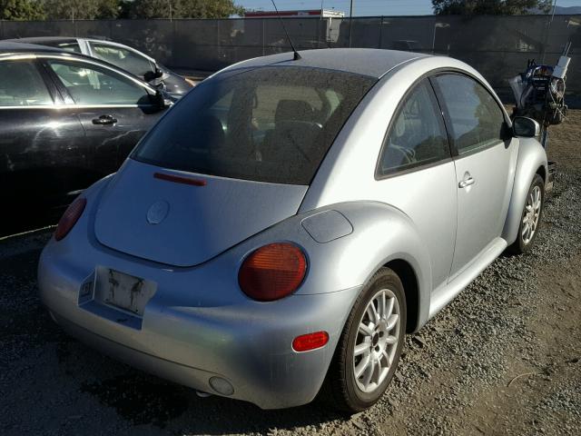 3VWCK31CX4M415179 - 2004 VOLKSWAGEN NEW BEETLE 银色 照片 4