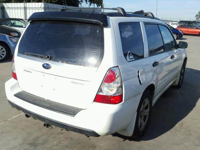 JF1SG63606H710474 - 2006 SUBARU FORESTER 2 WHITE photo 4
