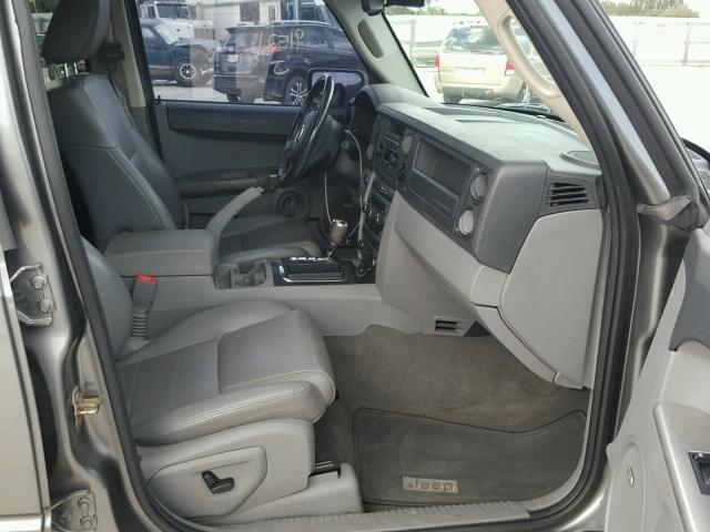1J8HH48P57C643837 - 2007 JEEP COMMANDER GRAY photo 5