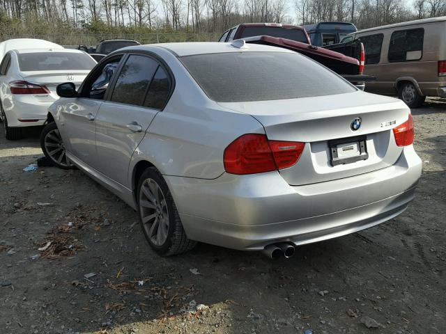 WBAPH7C5XBE675770 - 2011 BMW 328 I SILVER photo 3