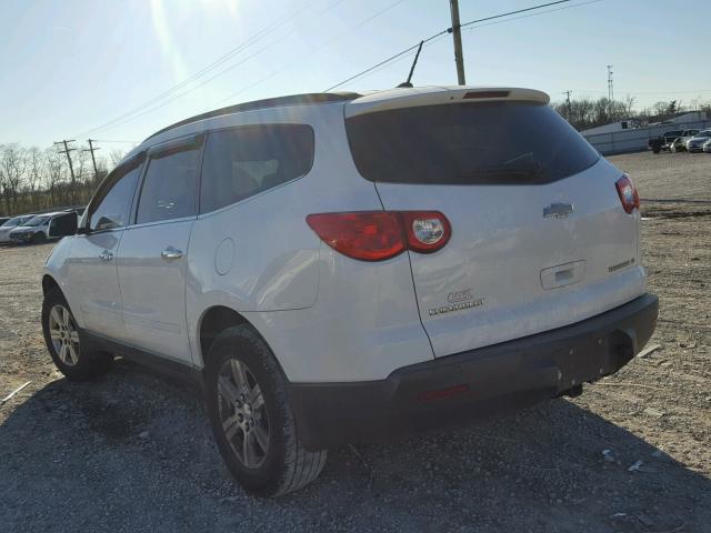 1GNLRFED8AS111779 - 2010 CHEVROLET TRAVERSE L WHITE photo 3