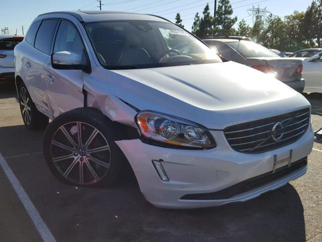 YV4902RK7F2750643 - 2015 VOLVO XC60 T6 WHITE photo 1