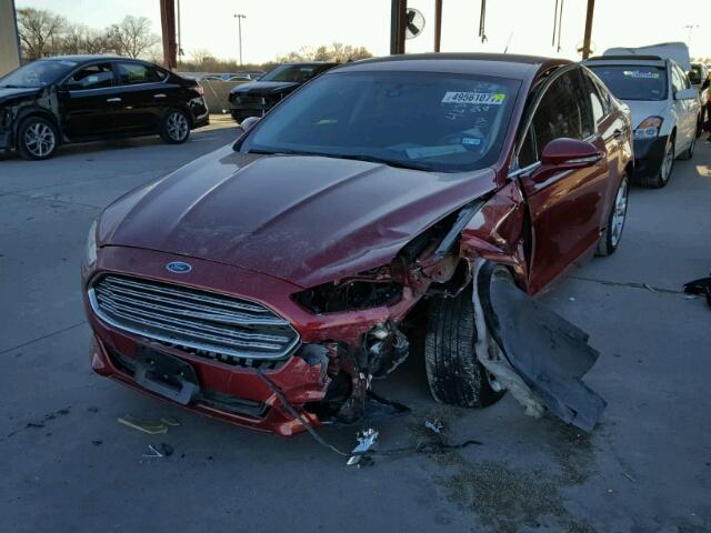 3FA6P0HD2GR224125 - 2016 FORD FUSION SE RED photo 2