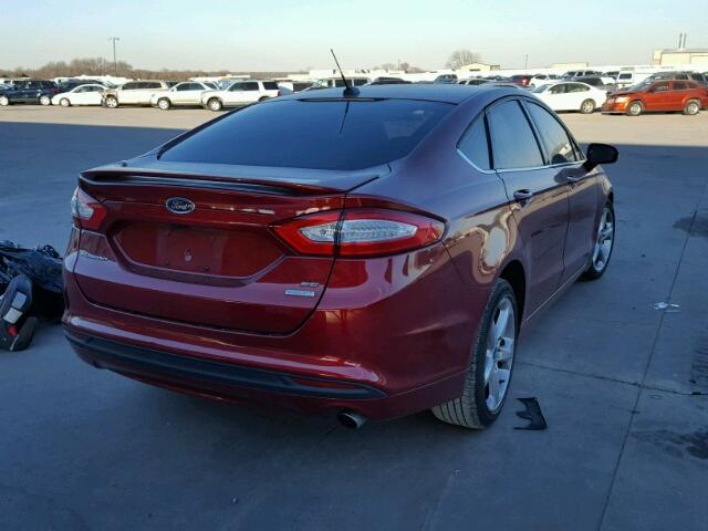 3FA6P0HD2GR224125 - 2016 FORD FUSION SE RED photo 4