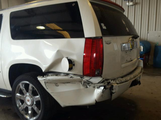 1GYS3HEF6DR195657 - 2013 CADILLAC ESCALADE E WHITE photo 9