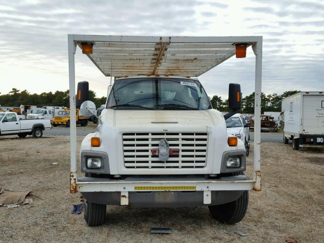 1GDP8E1345F530467 - 2005 GMC C8500 C8E0 WHITE photo 9