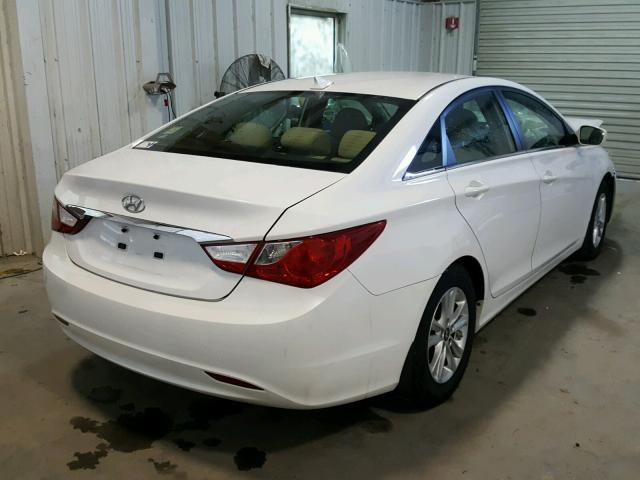 5NPEB4AC8DH545288 - 2013 HYUNDAI SONATA GLS WHITE photo 4