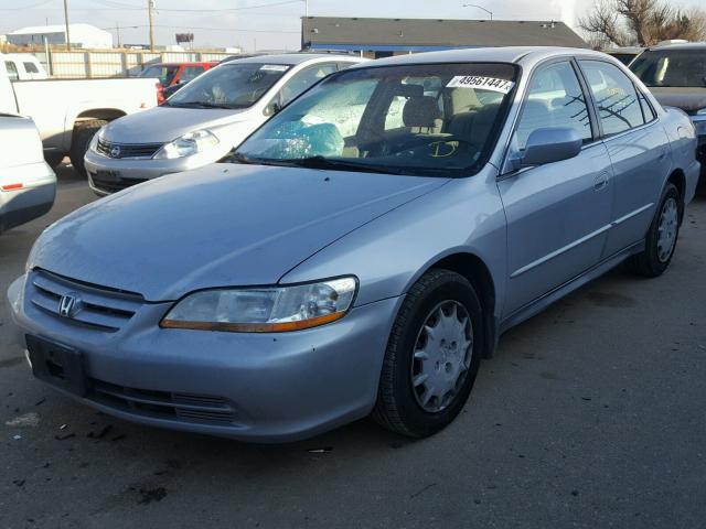 1HGCG66512A091471 - 2002 HONDA ACCORD LX SILVER photo 2