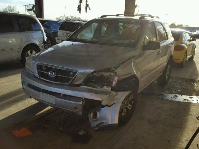 KNDJD733155490675 - 2005 KIA SORENTO EX SILVER photo 2