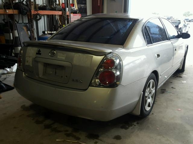 1N4AL11D74C180428 - 2004 NISSAN ALTIMA BAS SILVER photo 4