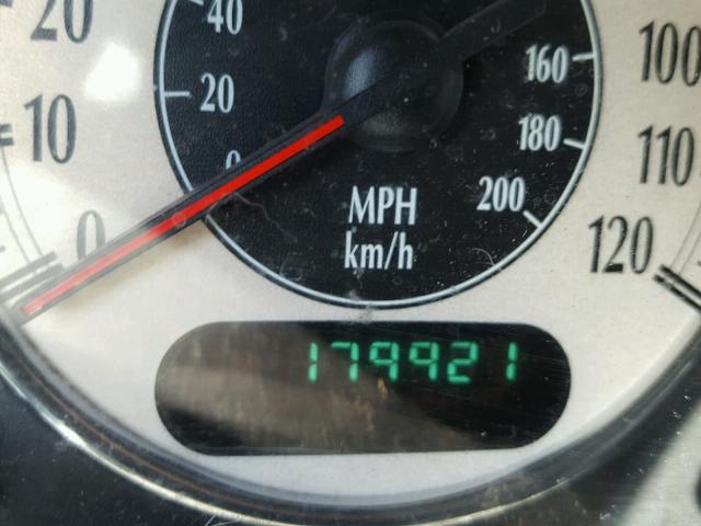 2C8GP64L01R345164 - 2001 CHRYSLER TOWN & COU BLUE photo 8