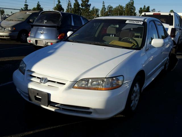 JHMCG66821C012948 - 2001 HONDA ACCORD EX WHITE photo 2