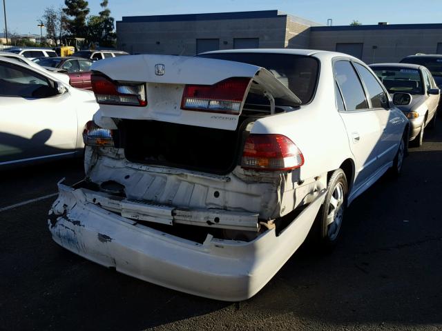 JHMCG66821C012948 - 2001 HONDA ACCORD EX WHITE photo 4