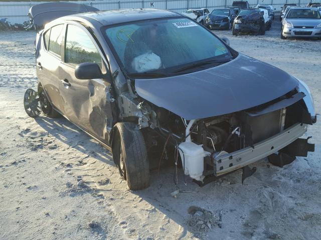 3N1CN7AP7FL932035 - 2015 NISSAN VERSA S GRAY photo 1