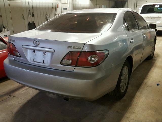 JTHBF30G620023368 - 2002 LEXUS ES 300 SILVER photo 4