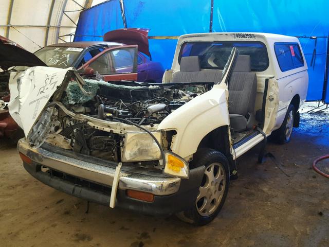 4TANL42N6WZ094964 - 1998 TOYOTA TACOMA WHITE photo 2