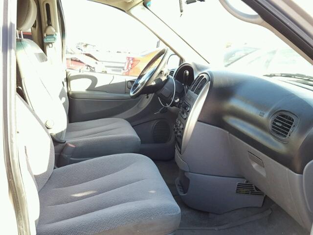 2A4GP54L46R870788 - 2006 CHRYSLER TOWN & COU SILVER photo 5