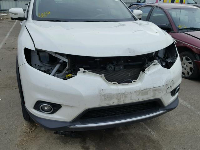 5N1AT2MV7FC774746 - 2015 NISSAN ROGUE S WHITE photo 9