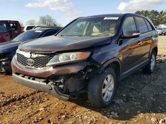 5XYKT3A19BG041264 - 2011 KIA SORENTO BA BURGUNDY photo 2