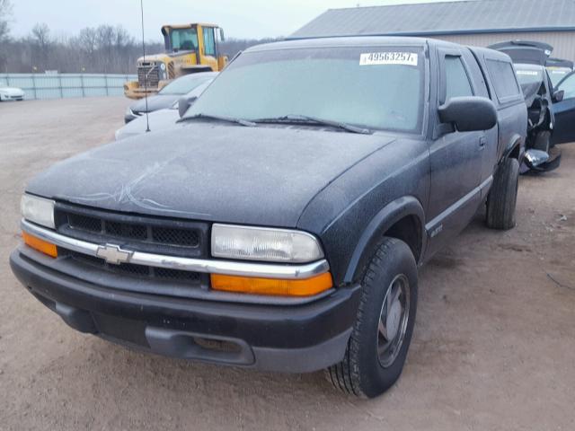 1GCDT19X9X8154555 - 1999 CHEVROLET S TRUCK S1 BLACK photo 2