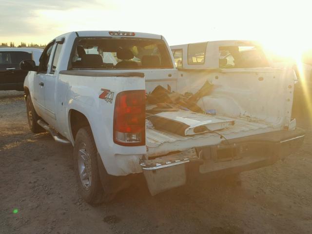 1GTSKVE37AZ256149 - 2010 GMC SIERRA K15 WHITE photo 3