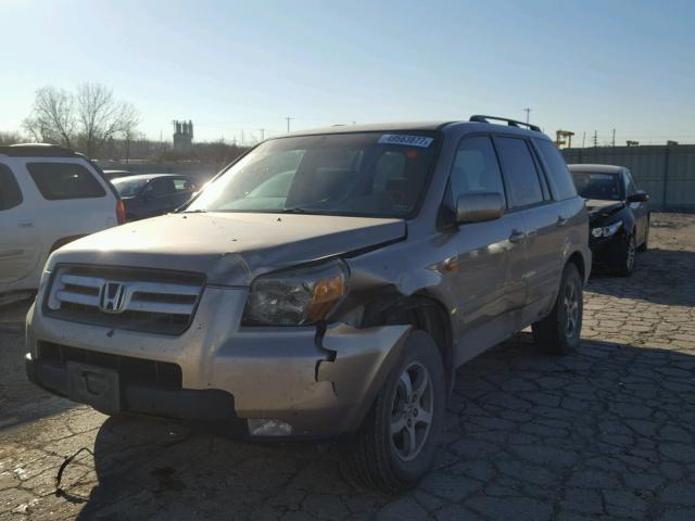 5FNYF18426B019108 - 2006 HONDA PILOT EX SILVER photo 2