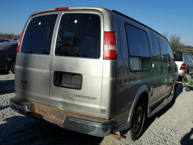 1GBFG15X231187472 - 2003 CHEVROLET EXPRESS G1 GRAY photo 4