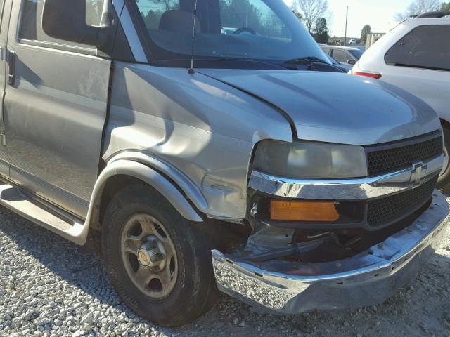 1GBFG15X231187472 - 2003 CHEVROLET EXPRESS G1 GRAY photo 9