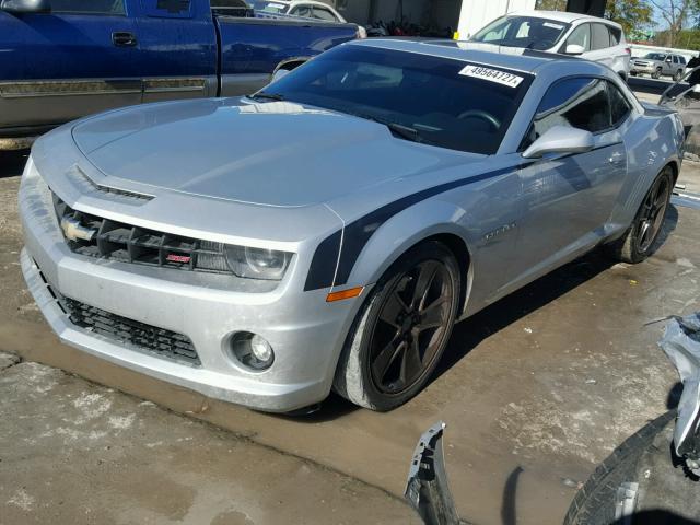 2G1FT1EW3B9136211 - 2011 CHEVROLET CAMARO 2SS SILVER photo 2