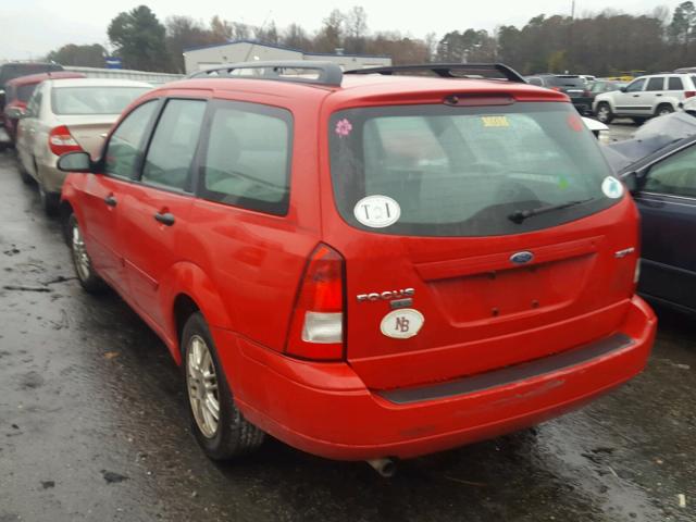 1FAFP36N45W180958 - 2005 FORD FOCUS ZXW RED photo 3